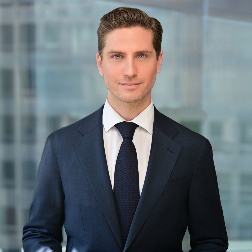 Formal colour headshot of Daniel Cohen.